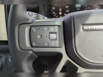 Used Land Rover Defender 2025 for sale - 75626889: Photo