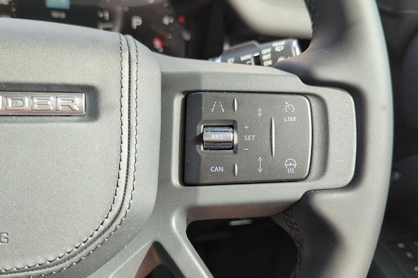 Used Land Rover Defender 2025 for sale - 75626889: Photo 9