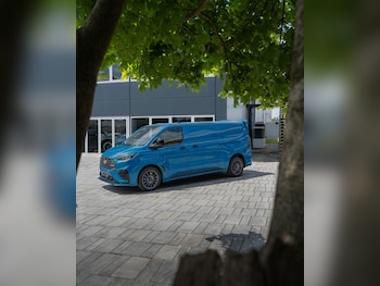 Used Ford Transit Custom 2026 for sale - 78800937: Photo