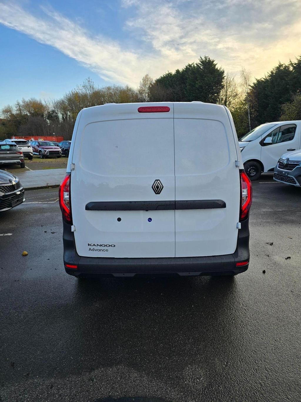 Used Renault Kangoo 2025 for sale - 76156921: Photo 10