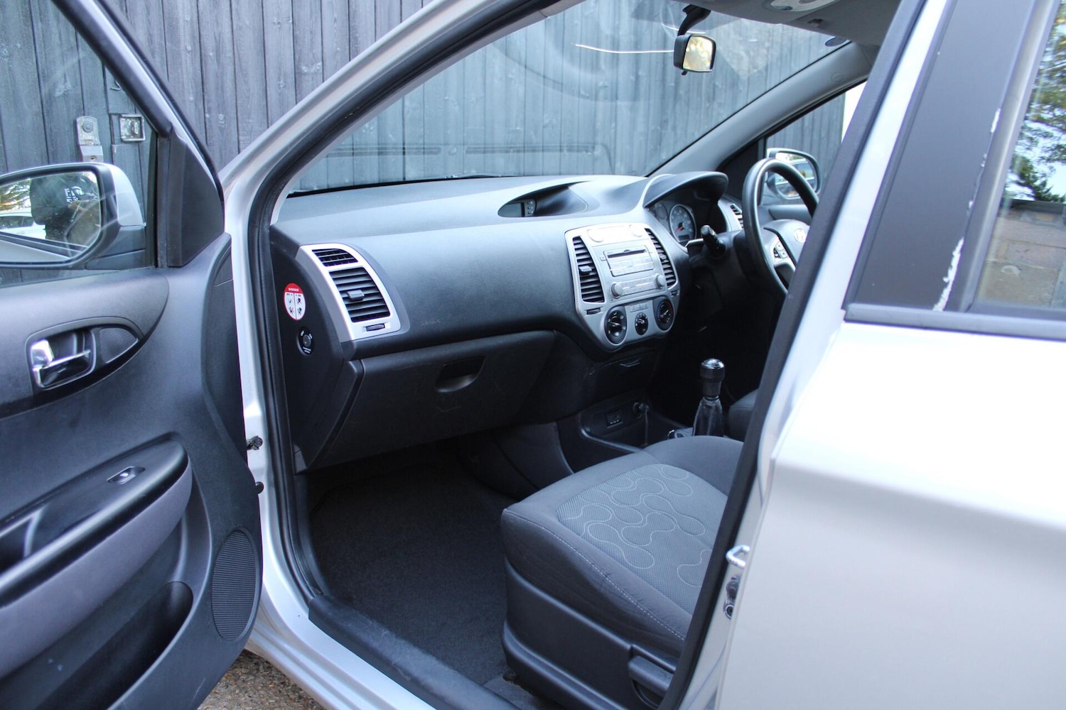 Used Hyundai i20 2012 for sale - 75839603: Photo 8