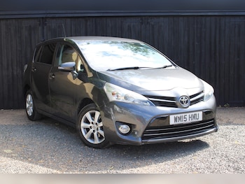 2015 (15) - 1.6 D-4D Icon Euro 6 (s/s) 5dr