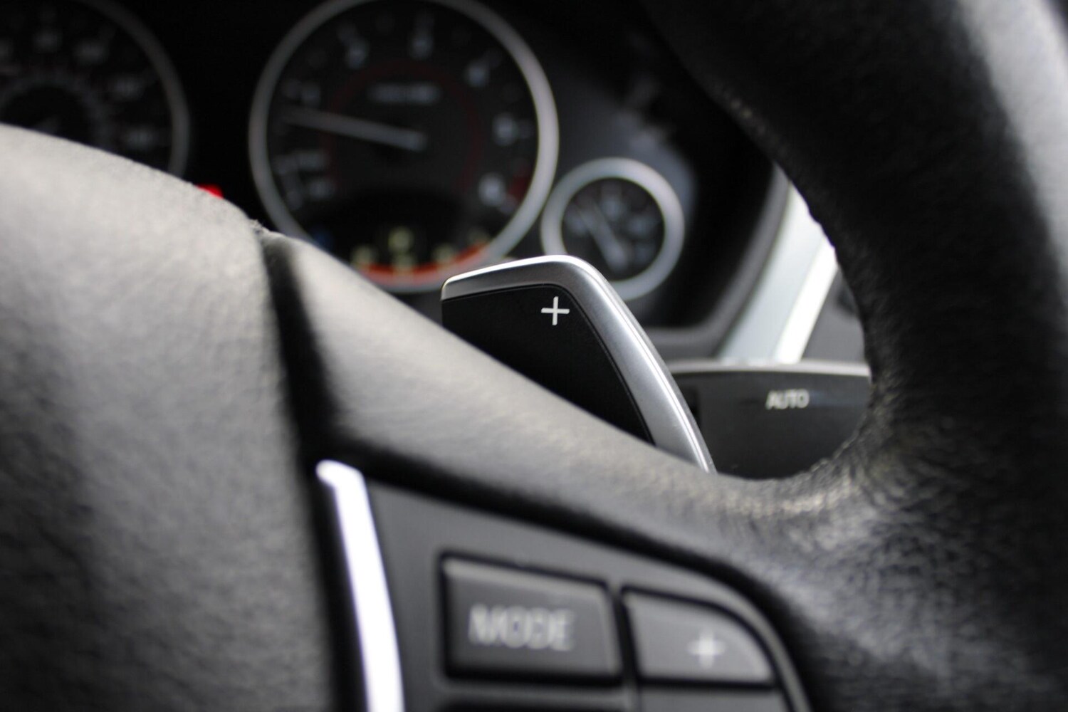 Used BMW 3 Series 2018 for sale - 76337015: Photo 43