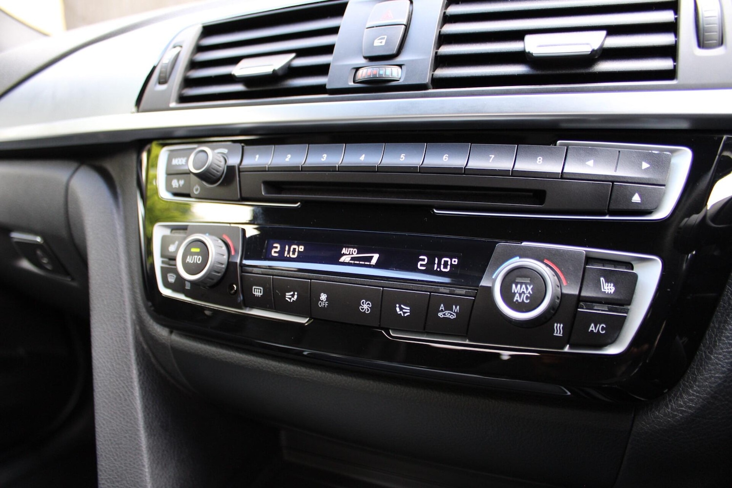 Used BMW 3 Series 2018 for sale - 76337015: Photo 49