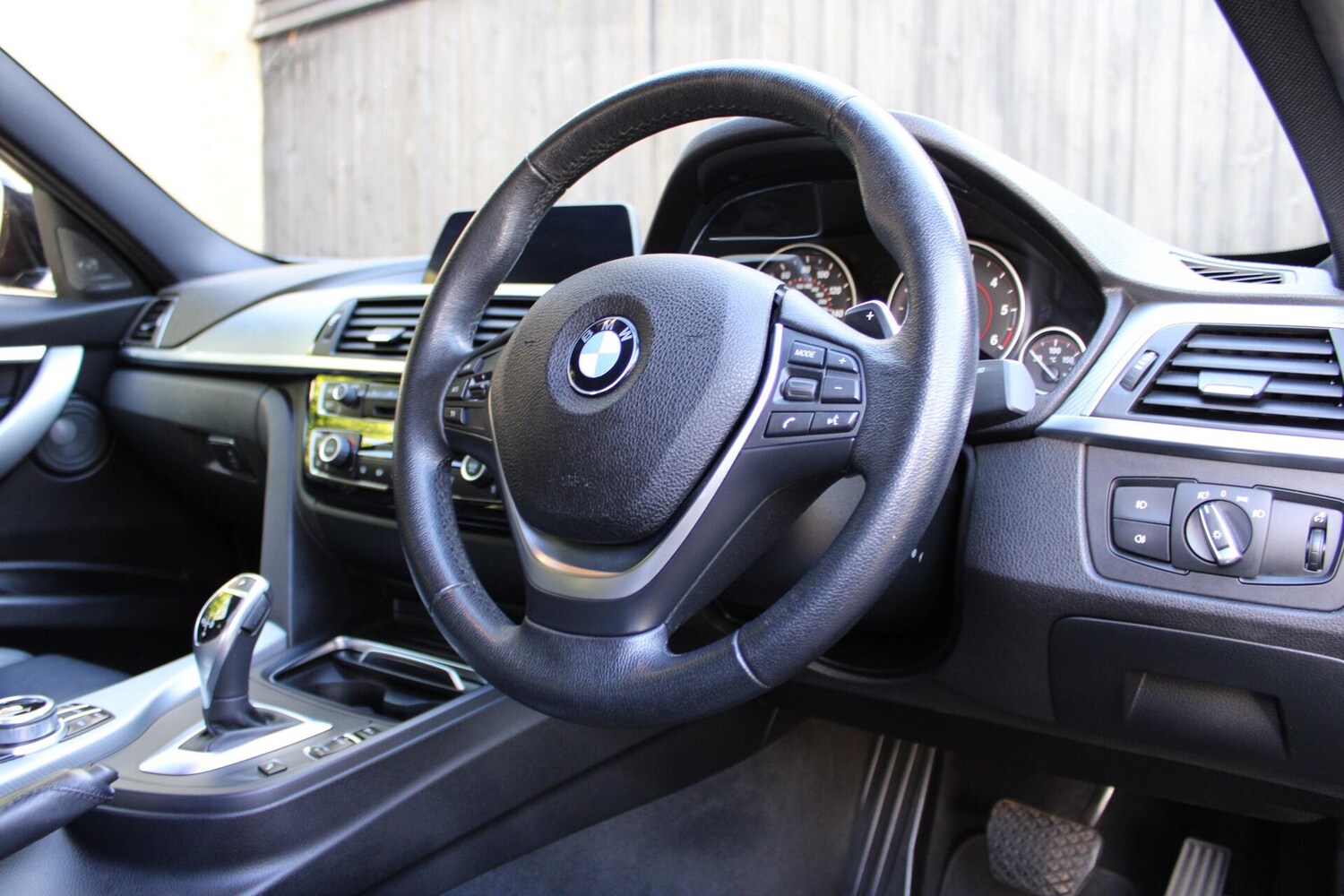 Used BMW 3 Series 2018 for sale - 76337015: Photo 59