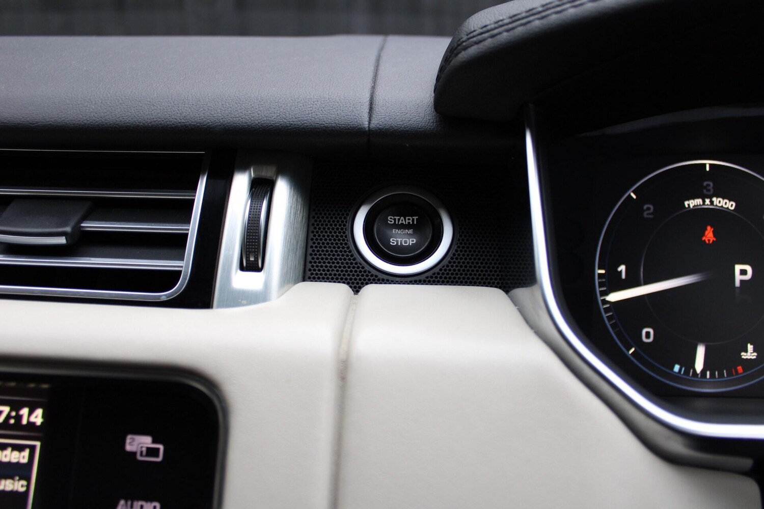 Used Land Rover Range Rover 2014 for sale - 76295265: Photo 48