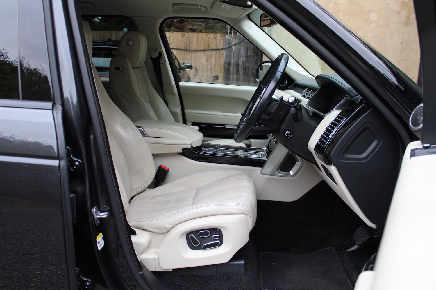 Used Land Rover Range Rover 2014 for sale - 76295265: Photo 9