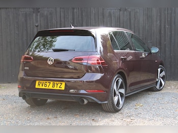 Used Volkswagen Golf 2017 for sale - 76031582: Photo