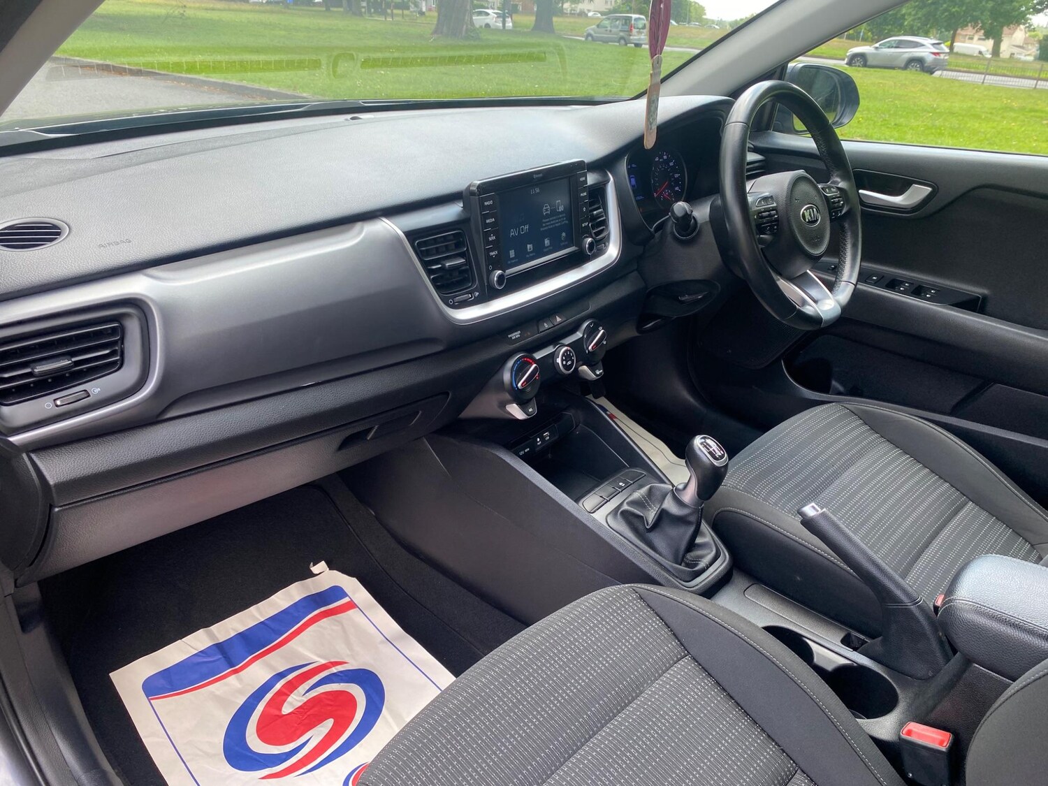 Used Kia Stonic 2018 for sale - 77910725: Photo 15