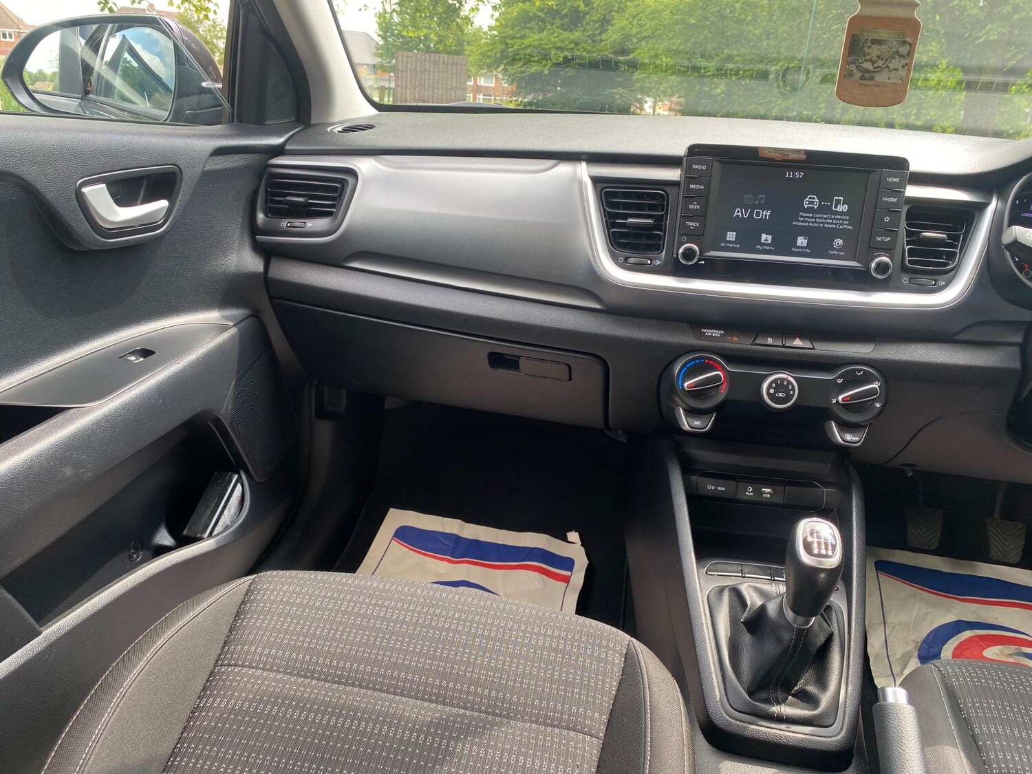 Used Kia Stonic 2018 for sale - 77910725: Photo 22