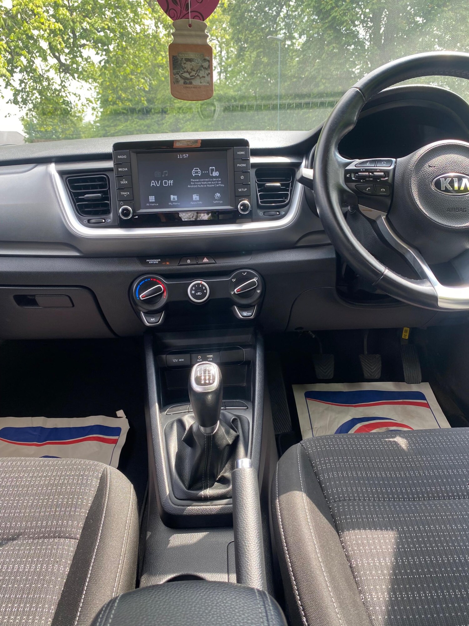 Used Kia Stonic 2018 for sale - 77910725: Photo 29