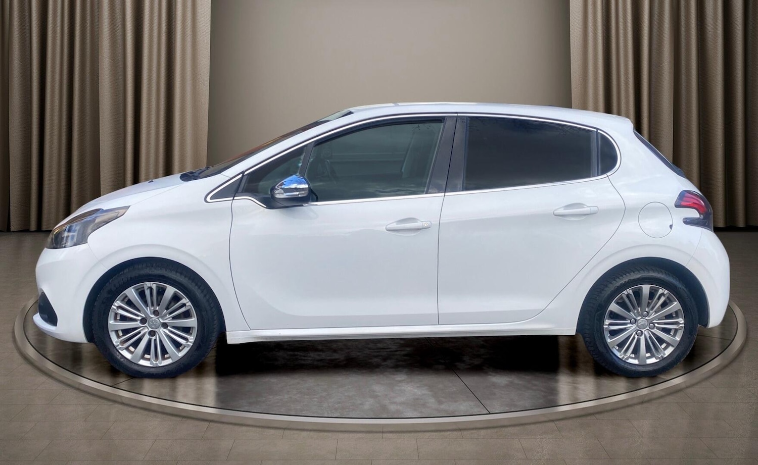 Used Peugeot 208 2018 for sale - 78172214: Photo 3