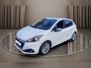 Used Peugeot 208 2018 for sale - 77908705: Photo