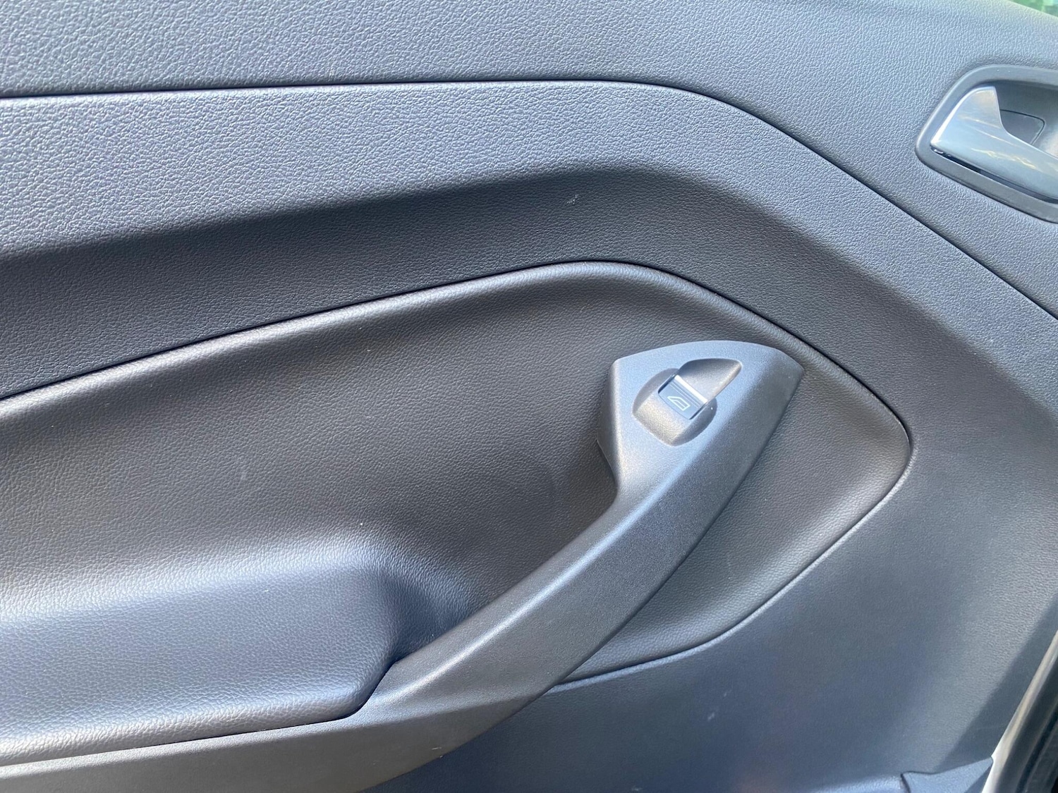 Used Ford Kuga 2016 for sale - 77908778: Photo 16