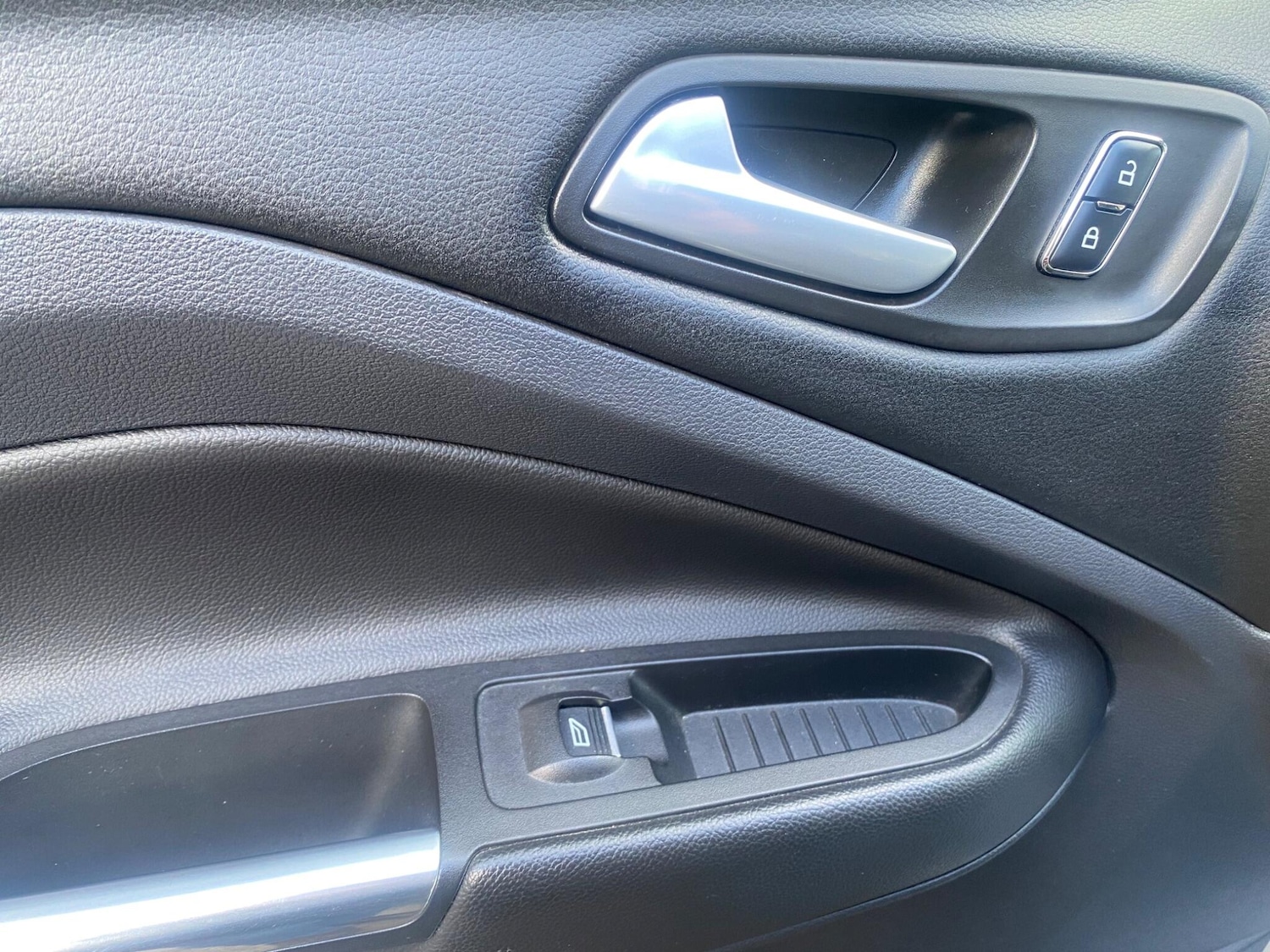 Used Ford Kuga 2016 for sale - 77908778: Photo 17