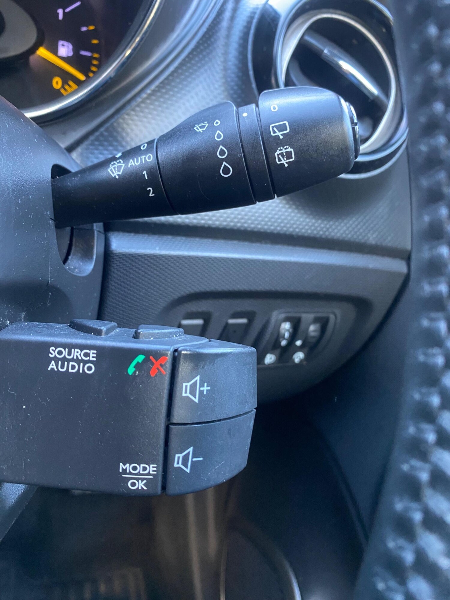 Used Renault Captur 2013 for sale - 77908689: Photo 19