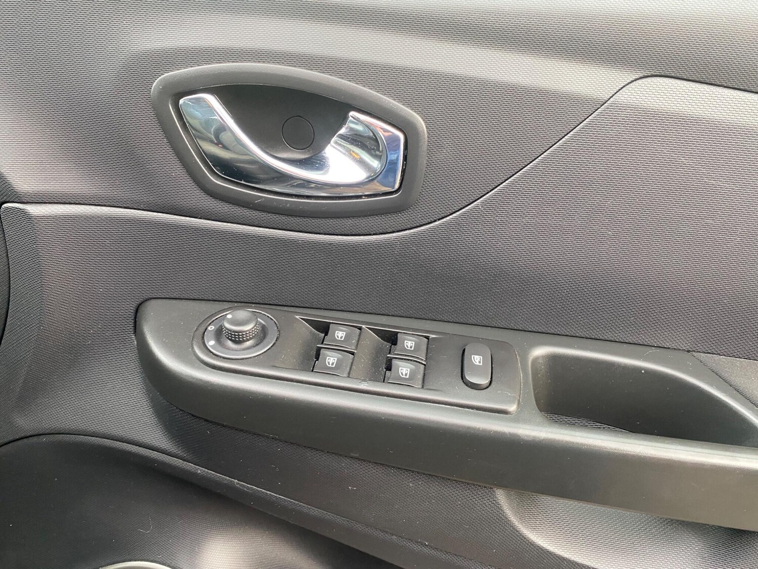 Used Renault Captur 2013 for sale - 77908689: Photo 23