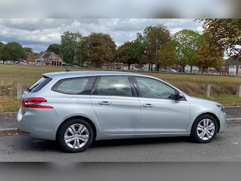 Used Peugeot 308 2015 for sale - 78471962: Photo