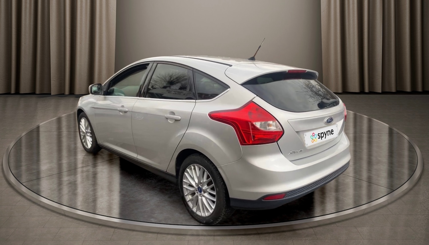Used Ford Focus 2014 for sale - 78026464: Photo 4