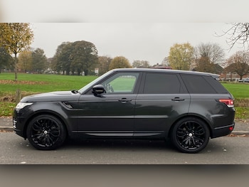 Used Land Rover Range Rover Sport 2016 for sale - 77908850: Photo