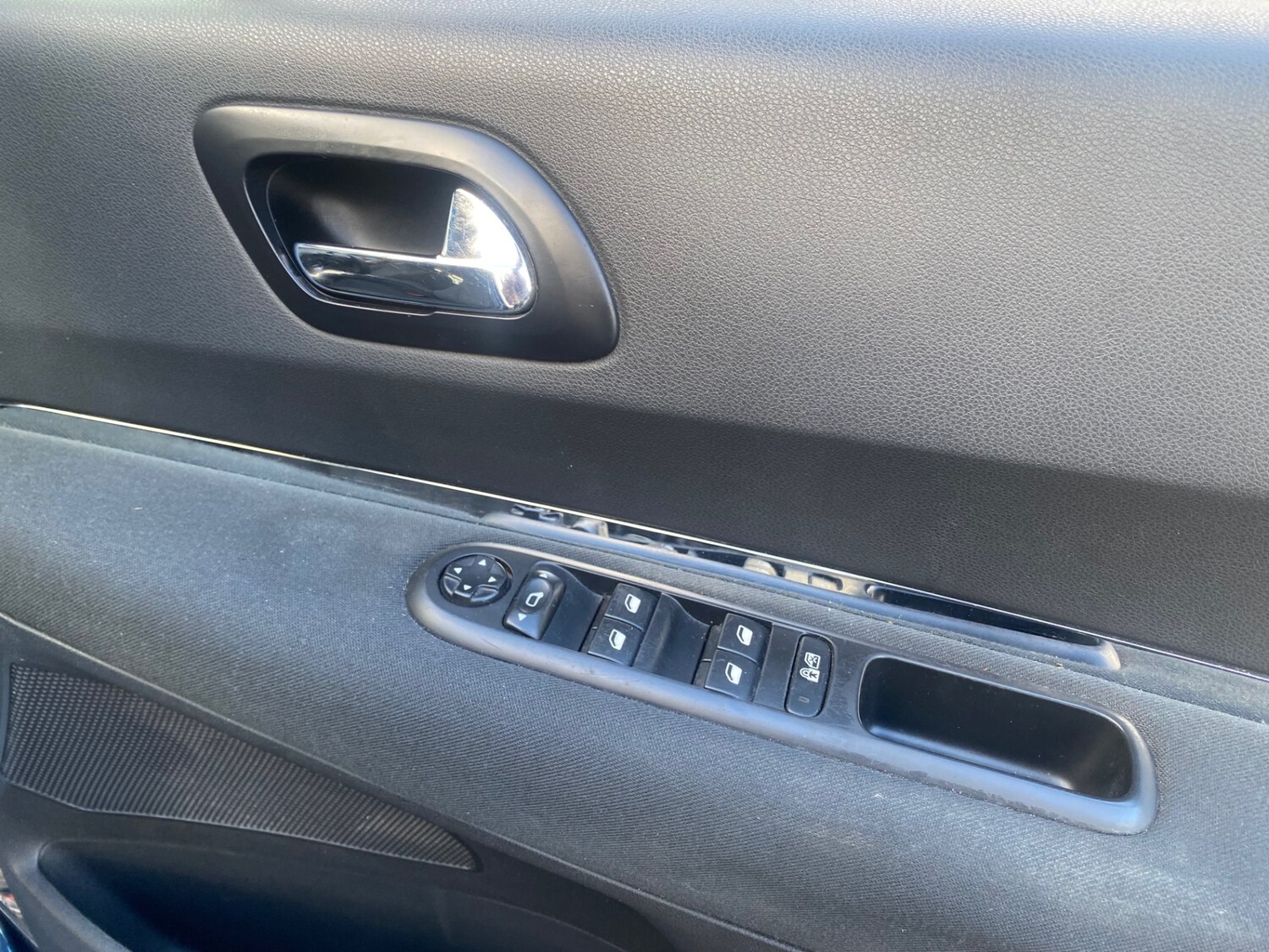 Used Peugeot 3008 2013 for sale - 78098511: Photo 18