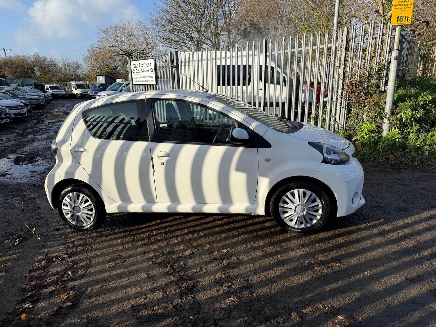 Used Toyota AYGO 2013 for sale - 76893075: Photo 3