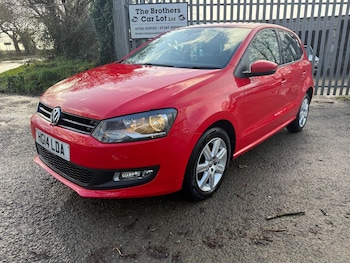Used Volkswagen Polo 2014 for sale - 77336660: Photo