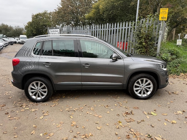 Used Volkswagen Tiguan 2012 for sale - 76274873: Photo 3