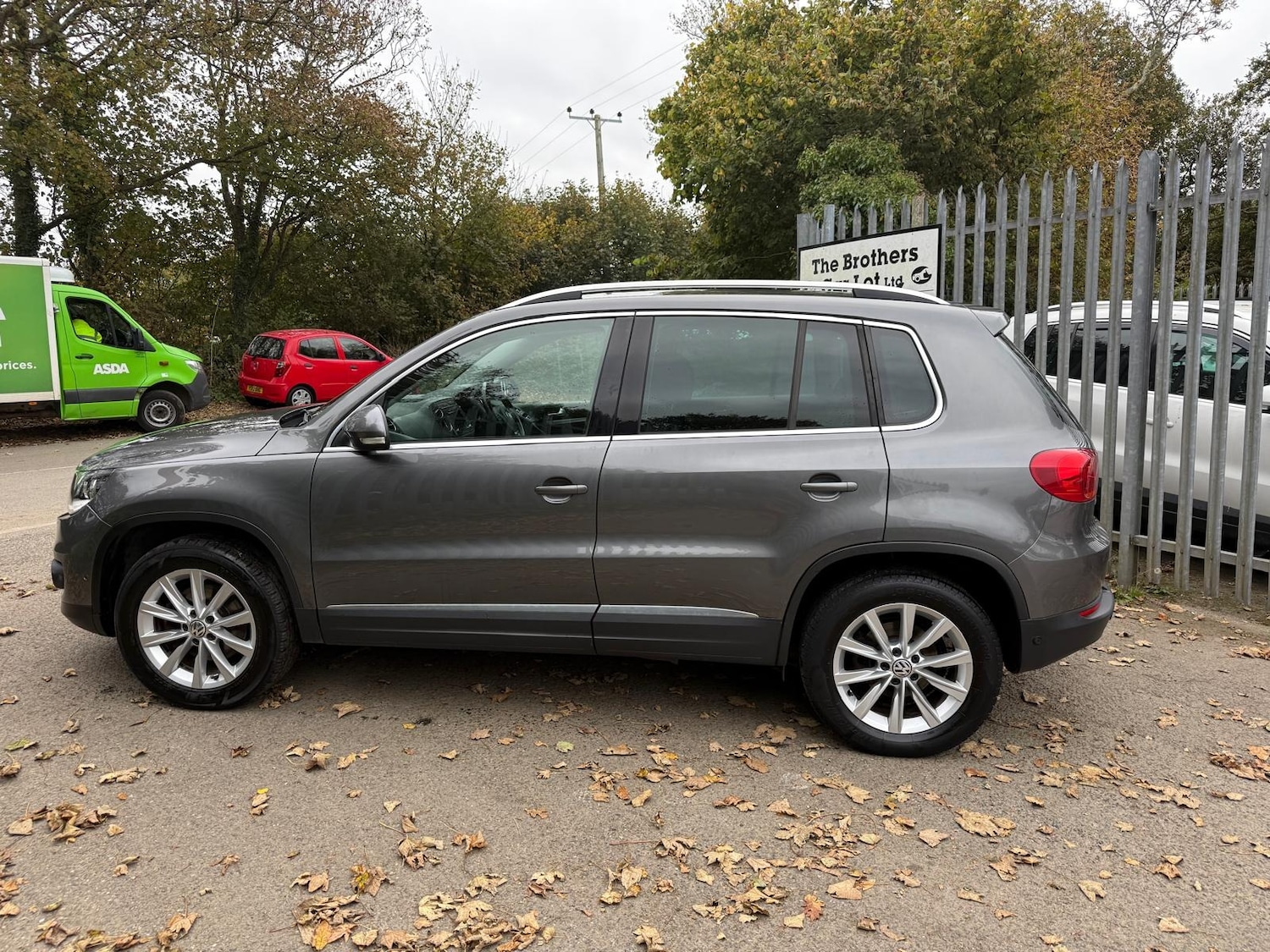 Used Volkswagen Tiguan 2012 for sale - 76274873: Photo 5