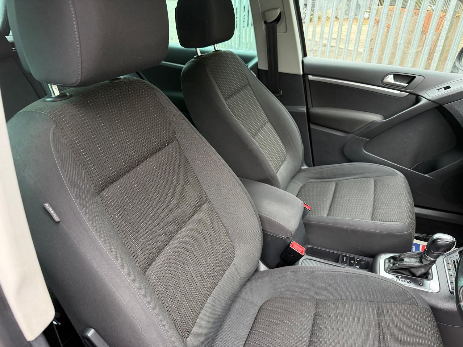 Used Volkswagen Tiguan 2012 for sale - 76274873: Photo 8