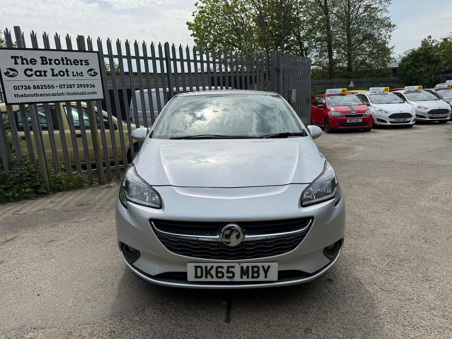 Used Vauxhall Corsa 2015 for sale - 77001585: Photo 2