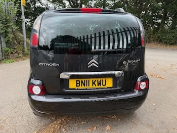 Used Citroen C3 Picasso 2011 for sale - 75701104: Photo