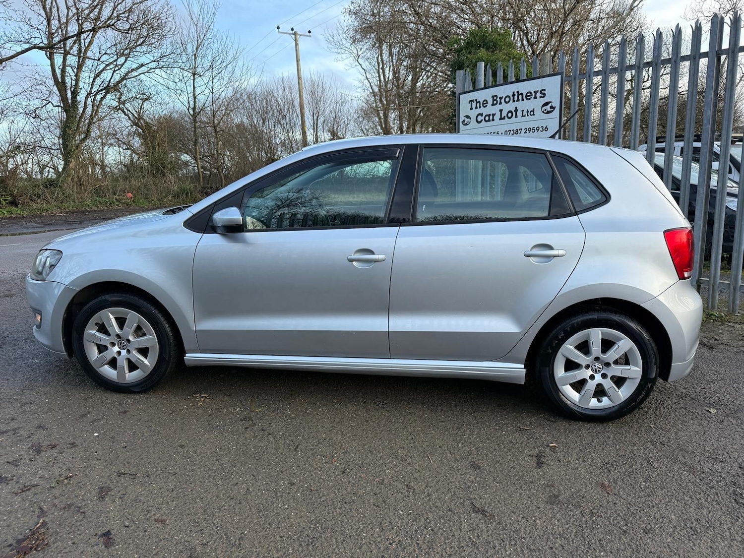 Used Volkswagen Polo 2010 for sale - 77353842: Photo 5