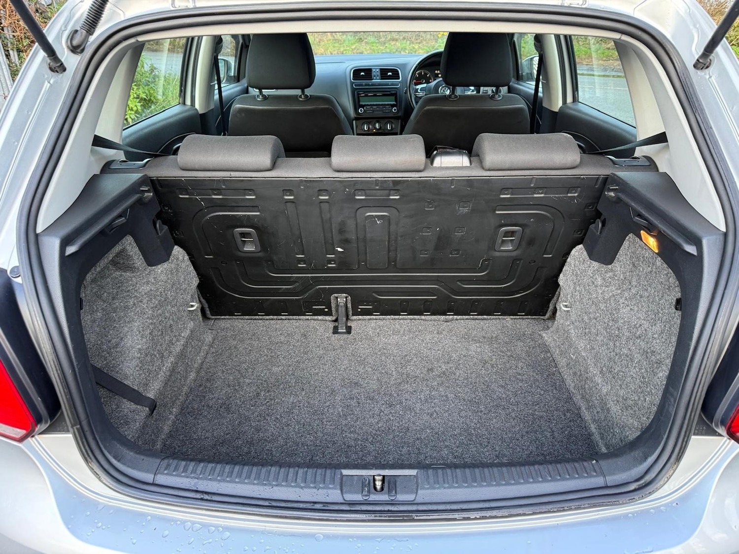 Used Volkswagen Polo 2010 for sale - 77353842: Photo 6