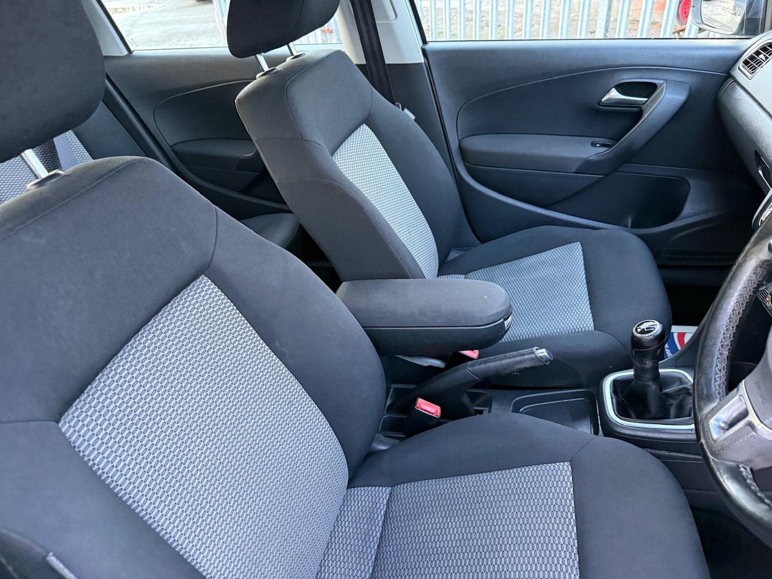 Used Volkswagen Polo 2010 for sale - 77353842: Photo 9