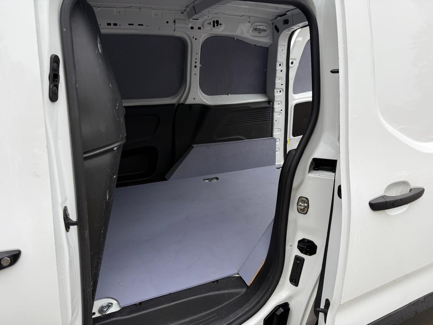 Used Peugeot Partner 2020 for sale - 76265540: Photo 9