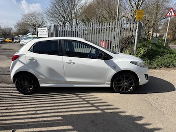 Used Mazda Mazda2 2013 for sale - 78038860: Photo