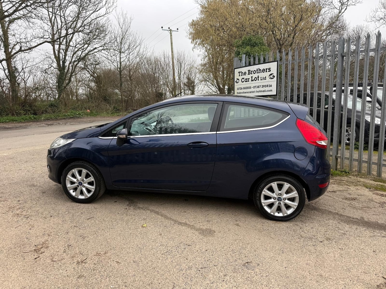 Used Ford Fiesta 2011 for sale - 77760880: Photo 5