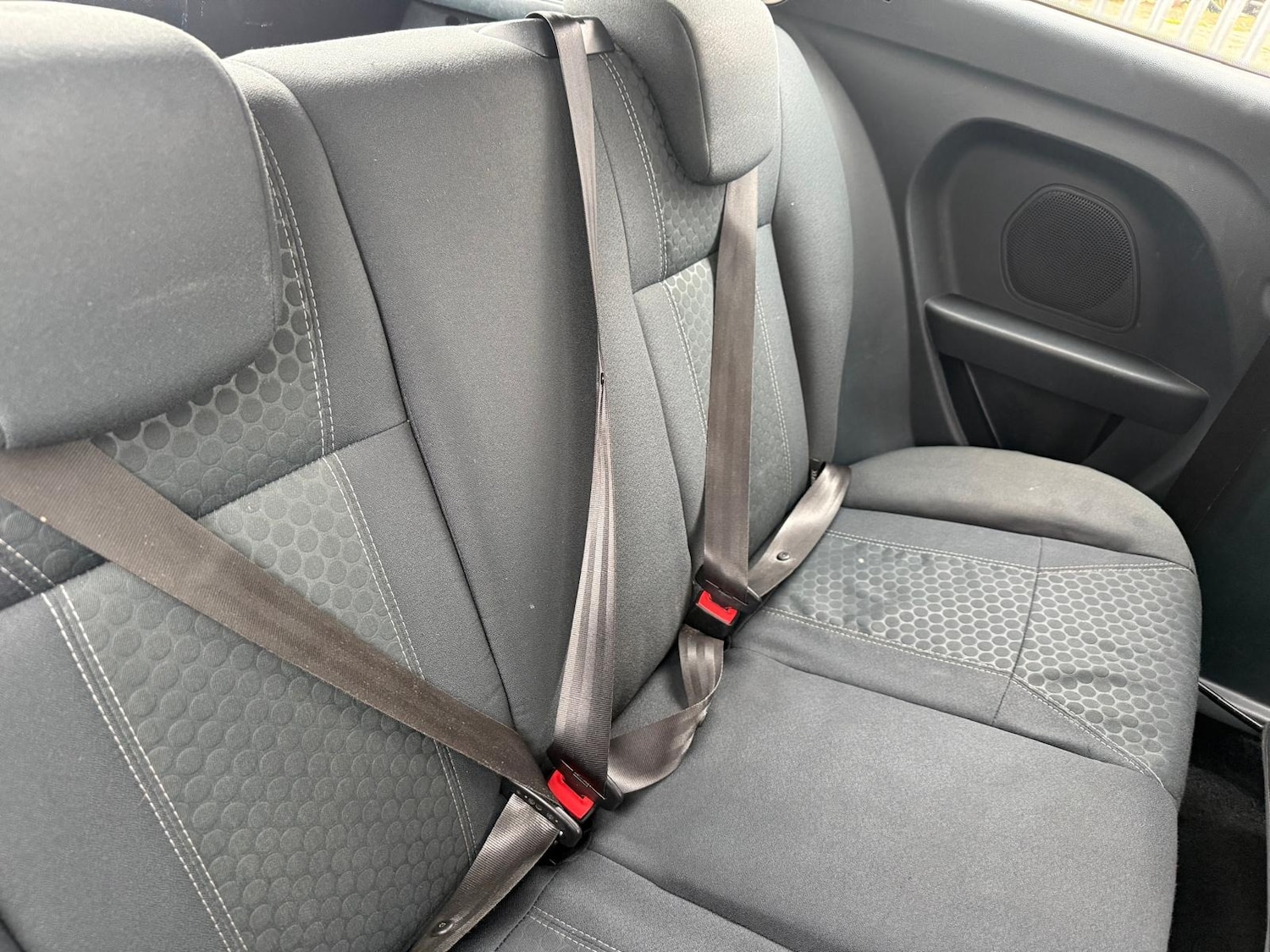 Used Ford Fiesta 2011 for sale - 77760880: Photo 9