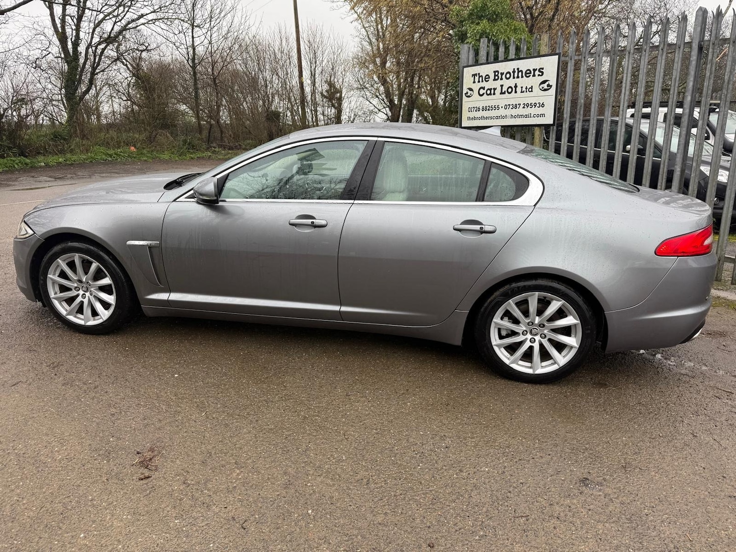 Used Jaguar XF 2013 for sale - 77877836: Photo 4