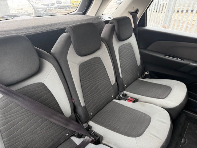 Used Citroen C4 Picasso 2013 for sale - 76329573: Photo 9