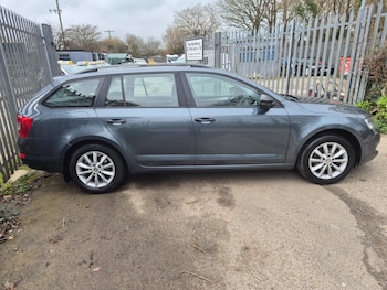Used Skoda Octavia 2014 for sale - 77663552: Photo