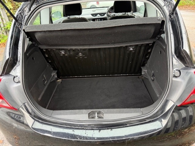 Used Vauxhall Corsa 2017 for sale - 76352689: Photo 6