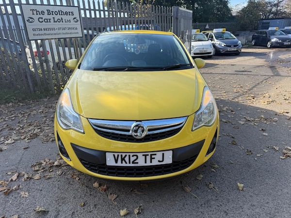 Used Vauxhall Corsa 2012 for sale - 76299687: Photo 2