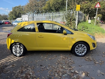 Used Vauxhall Corsa 2012 for sale - 76299687: Photo 3