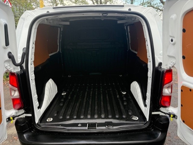 Used Toyota ProAce 2022 for sale - 76364993: Photo 6