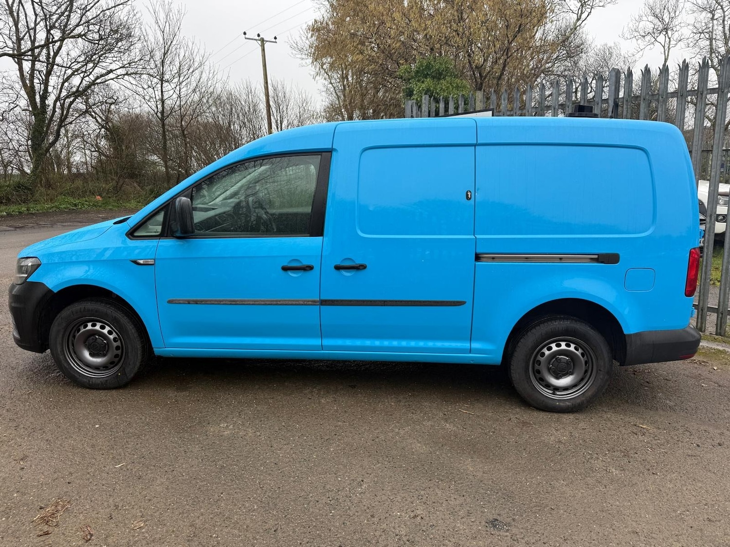 Used Volkswagen Caddy Maxi 2015 for sale - 77845278: Photo 5