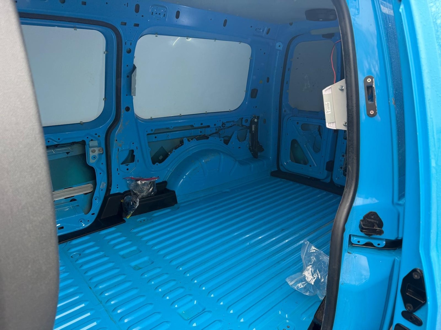 Used Volkswagen Caddy Maxi 2015 for sale - 77845278: Photo 6