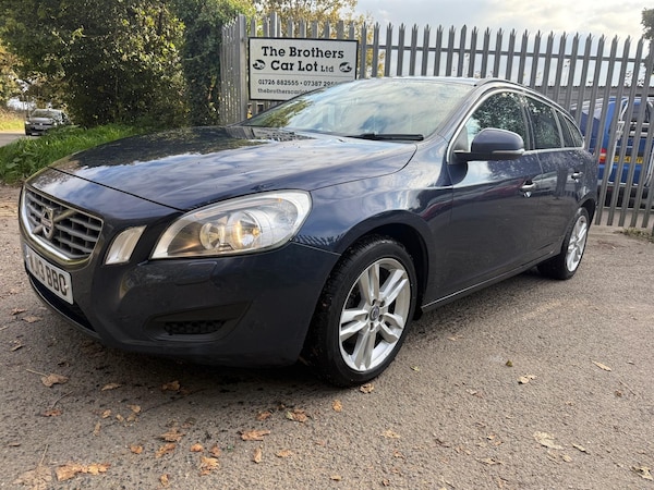 Used Volvo V60 2013 for sale - 76234468: Photo 1