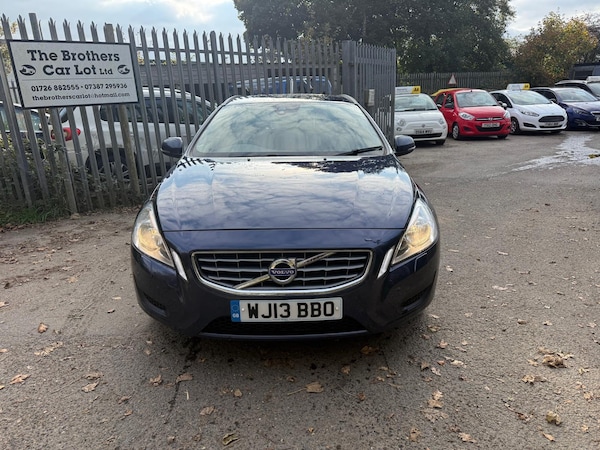 Used Volvo V60 2013 for sale - 76234468: Photo 2